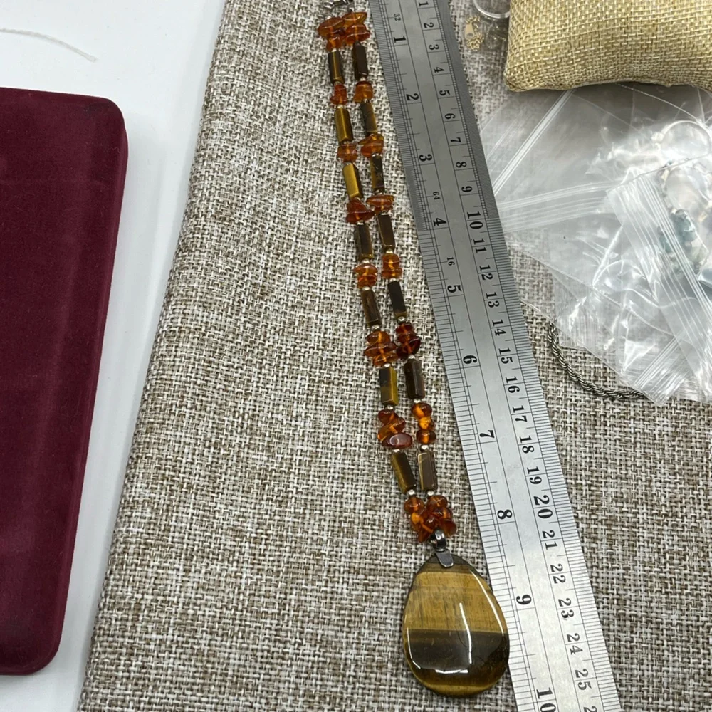 Vintage Adjustable Tiger's Eye Necklace with Sterling Silver Chain - Picture 11 of 16